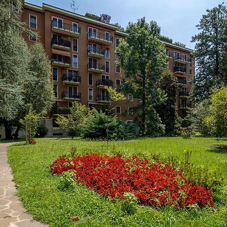 Stylish Flat With Balcony - 15 Min To Duomo Apartment Milano Ngoại thất bức ảnh
